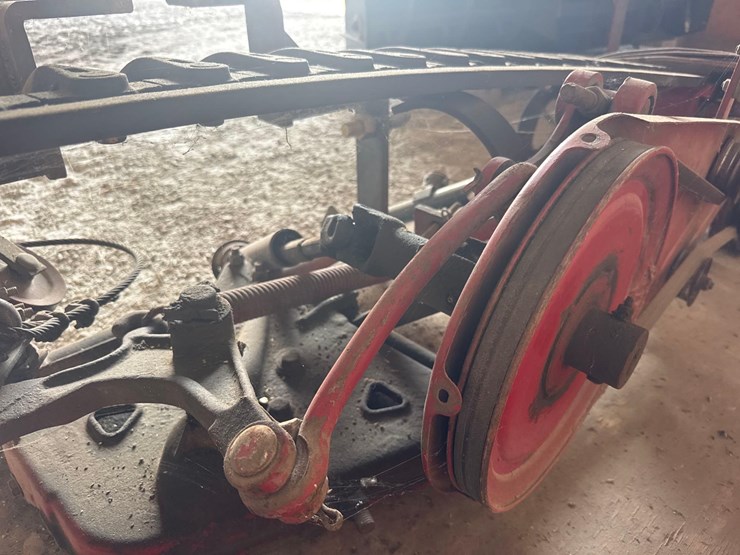 9’-ih-sickle-bar-mower-image-5