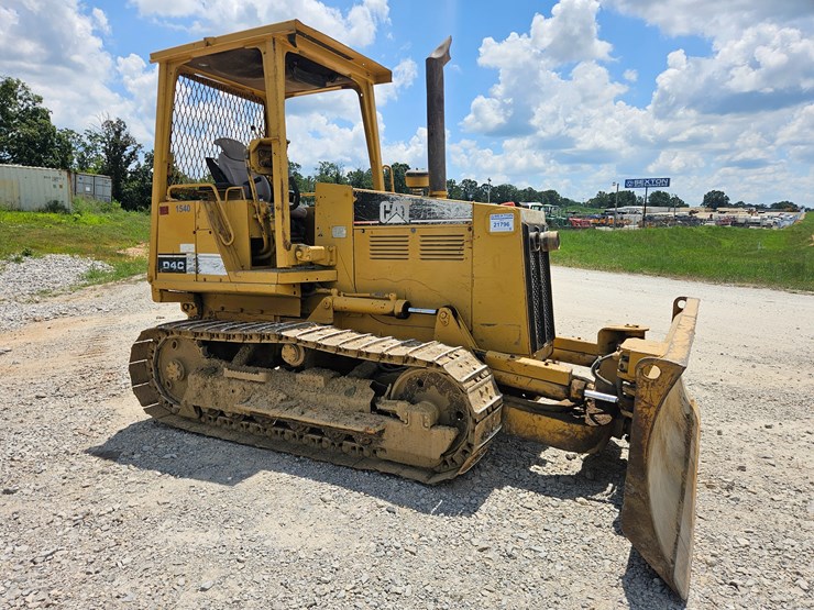 caterpillar-d4c-image-17
