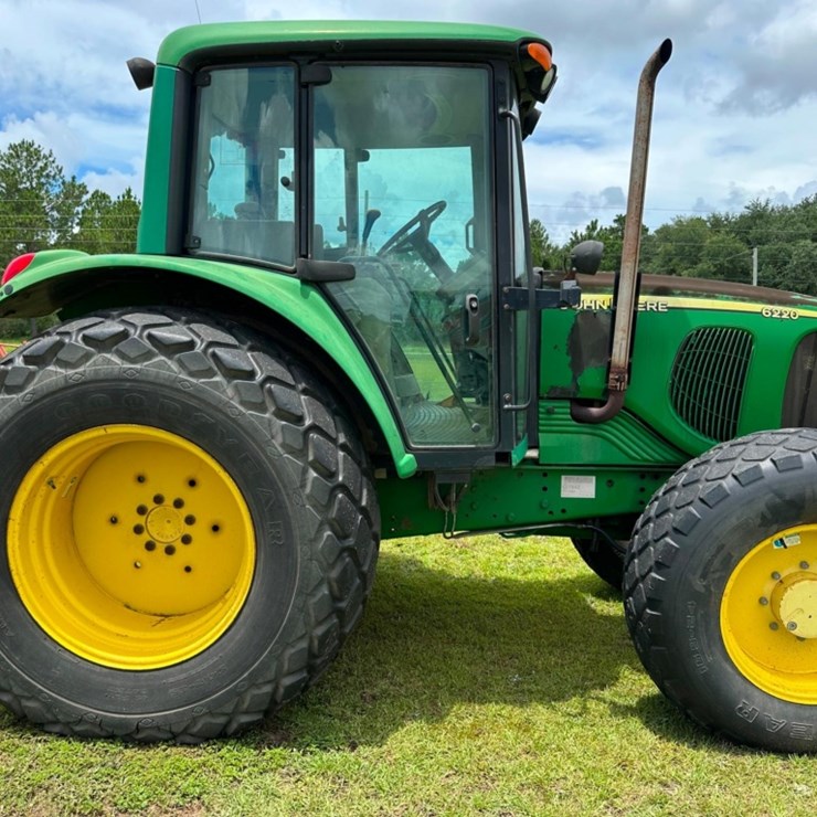 2004 JOHN DEERE 6220