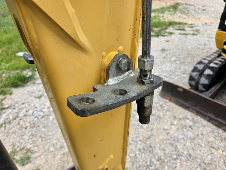 caterpillar-301.7-image-81