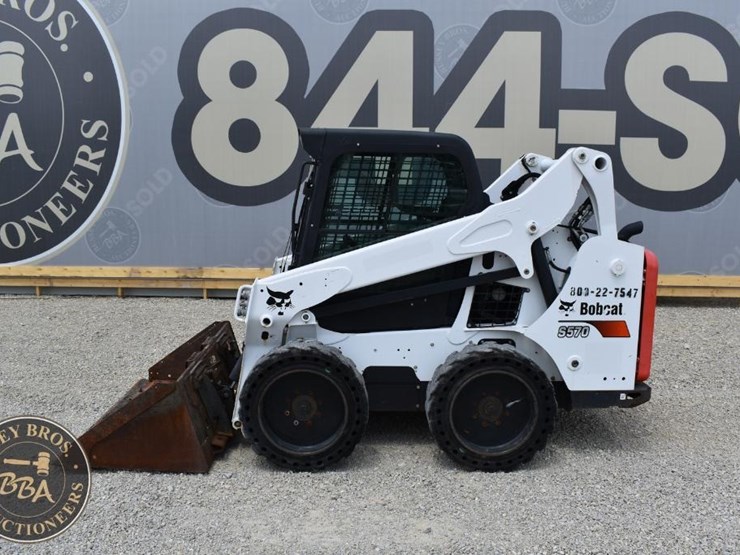 2018-bobcat-s570-image-8