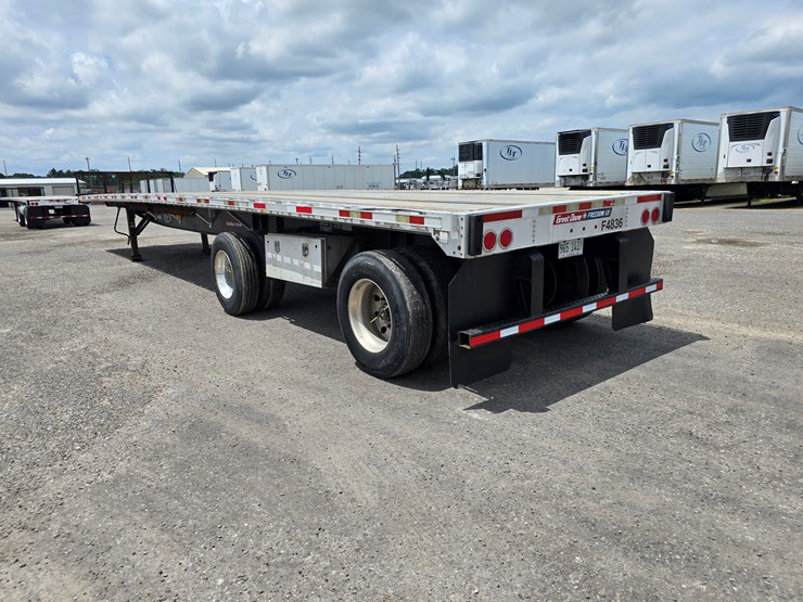 2015-great-dane-48'-x-102"-image-28