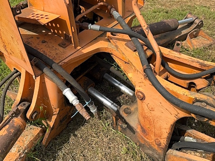 case-backhoe-attachment-image-6