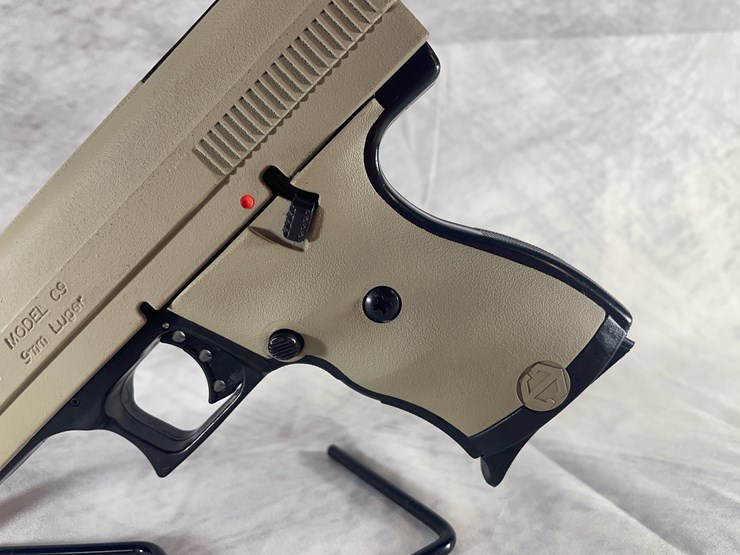 #4377-•-hi-point-p9-9mm-luger-pistol,-sn:-p10189690-image-20