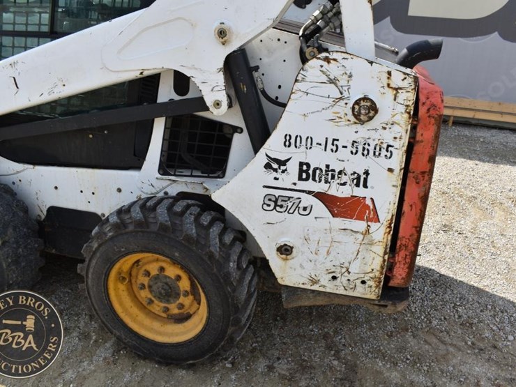 2017-bobcat-s570-image-35