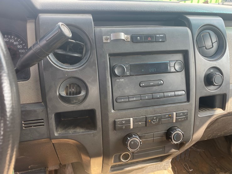 2010-ford-f150-image-21