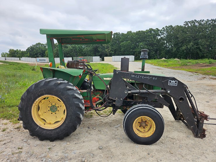 john-deere-2240-image-16