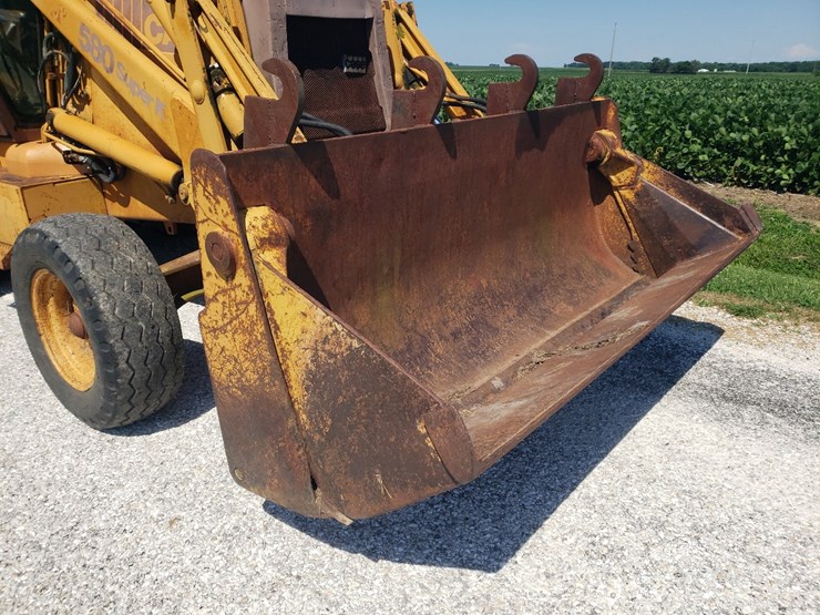 1992-case-super-k-backhoe-image-3