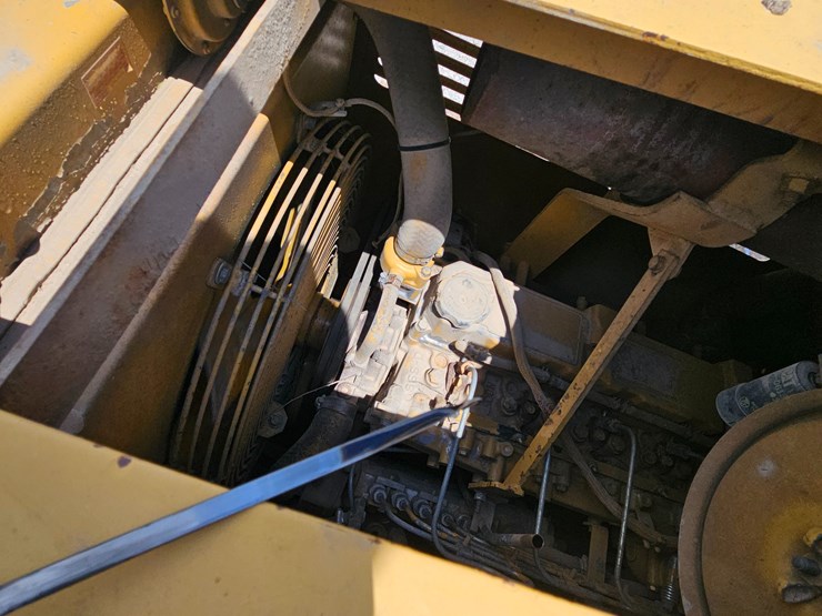 caterpillar-d4c-image-25