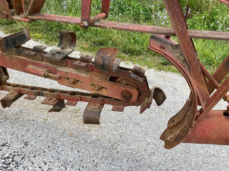 vermeer-model-12-pto-field-tiling-machine-image-20