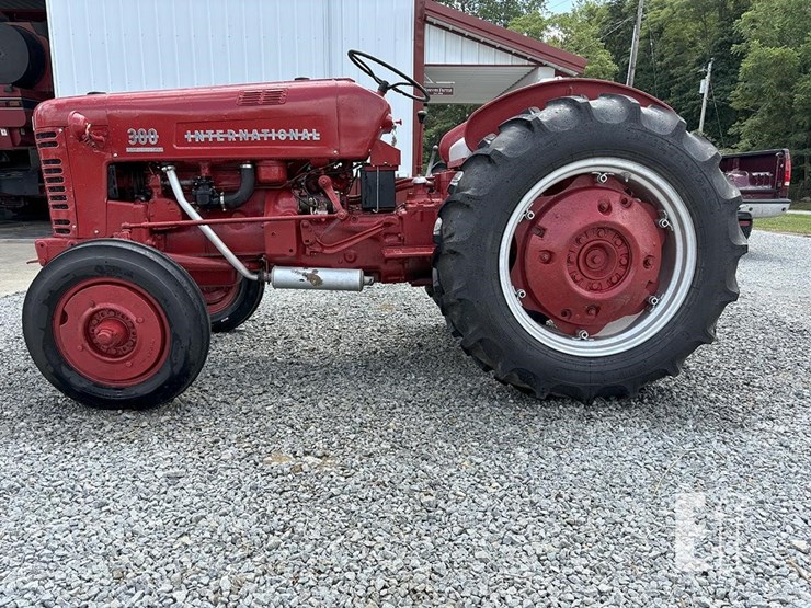 1956-international-300-image-1