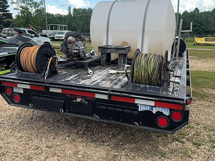 20-foot-gooseneck-with-pressure-wash-equipment-image-12
