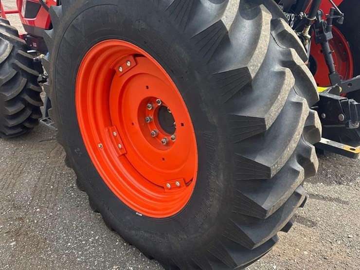 2024-kioti-px1253-mfwd-tractor-with-kl1153-loader-2414-image-12