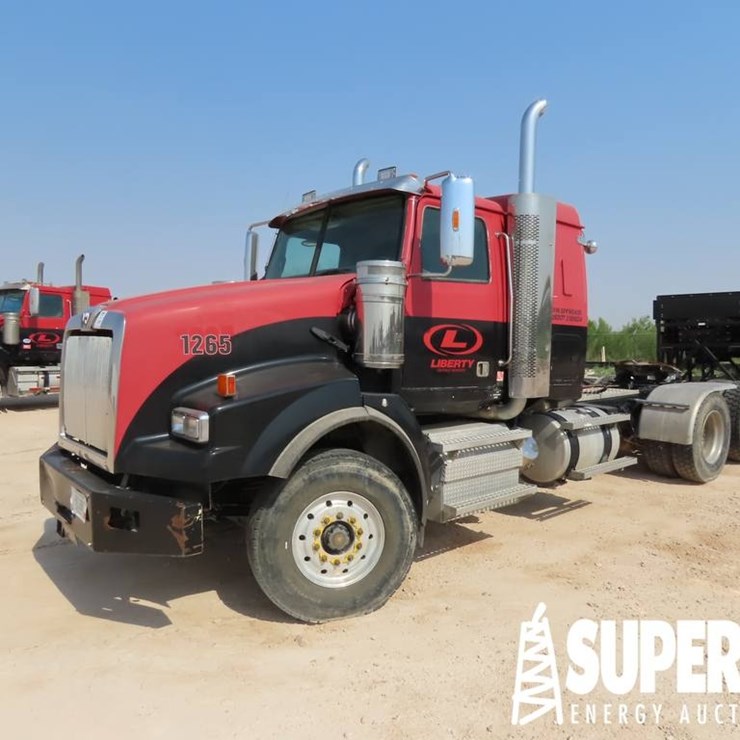 2014 WESTERN STAR 4900