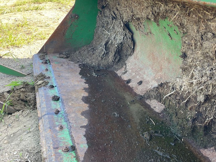 2014-john-deere-6210r-image-90