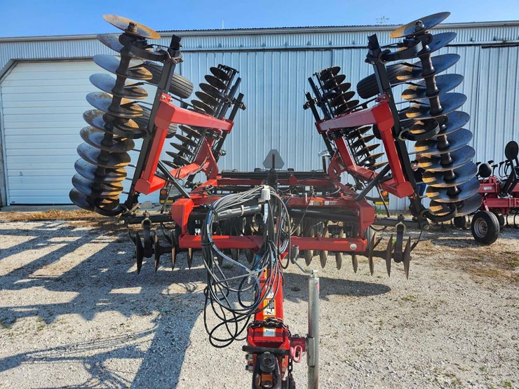 case-ih-340-image-16