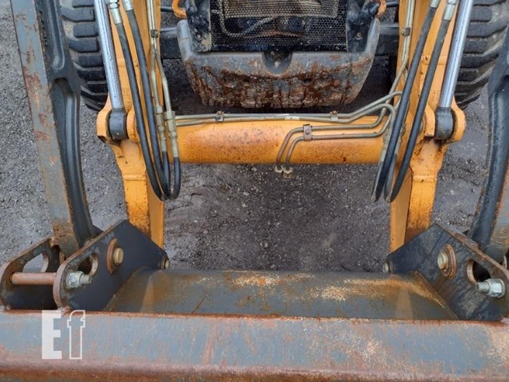 2019-case-580sn-image-23