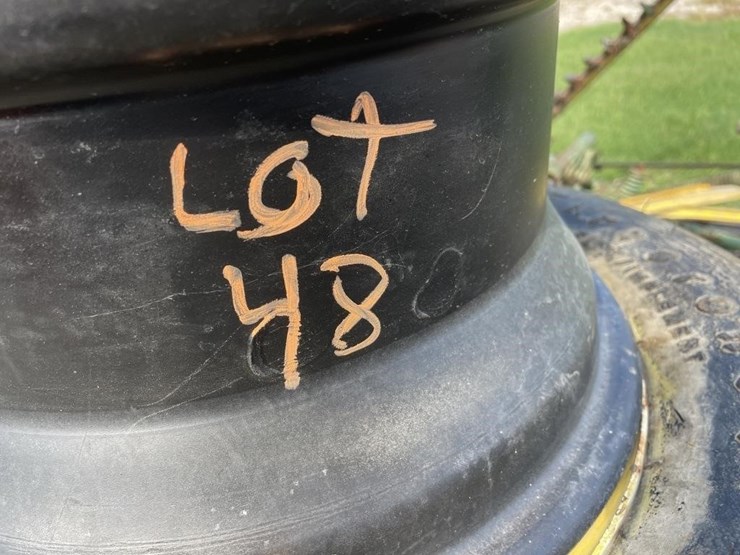 stack-of-tires-and-wheel-image-8