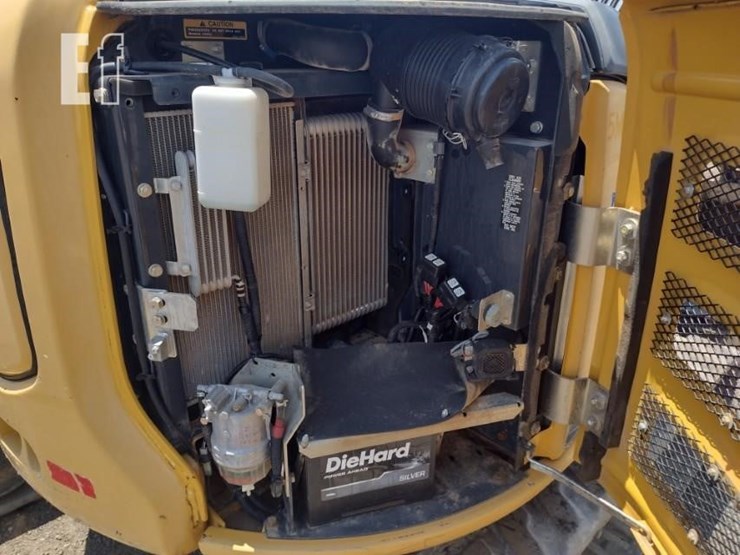 2017-deere-50g-image-43