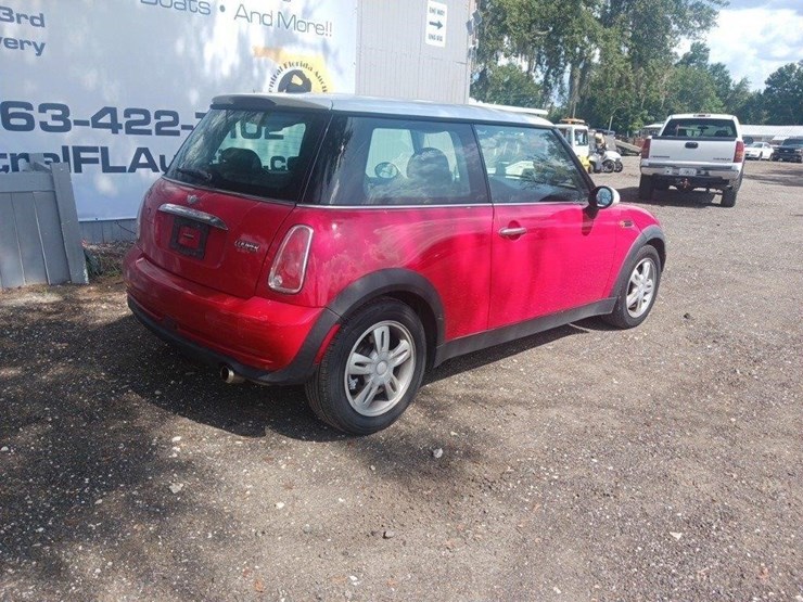 2006-mini-cooper-runs/moves-base-image-8