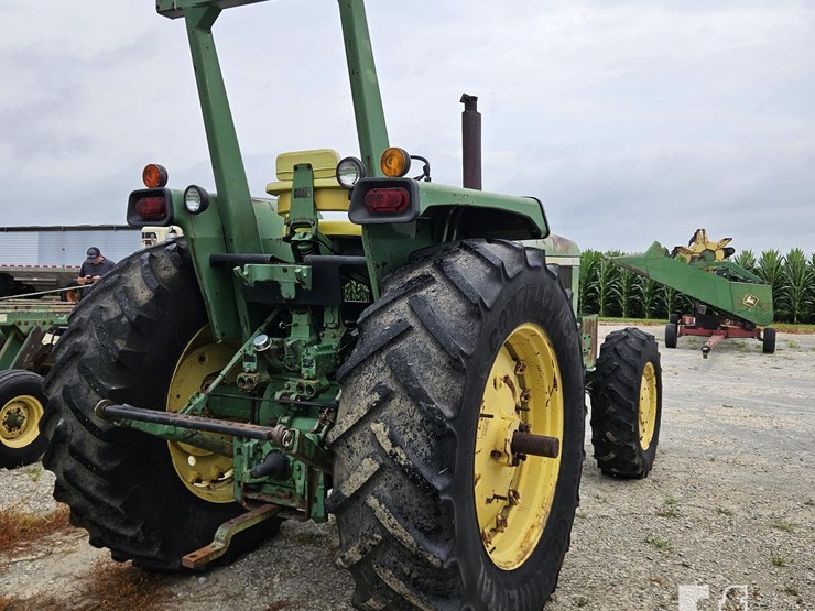 john-deere-4430-image-11