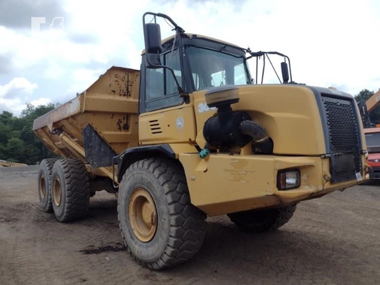 deere-300d-image-44