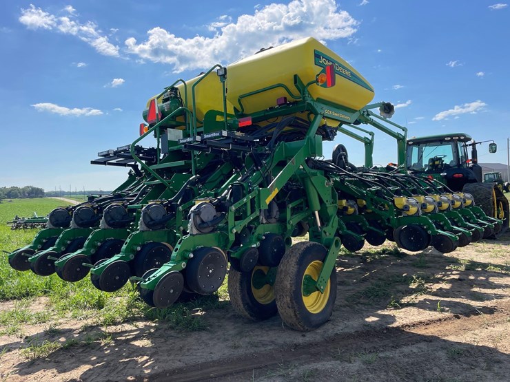 2012-john-deere-1790-image-3