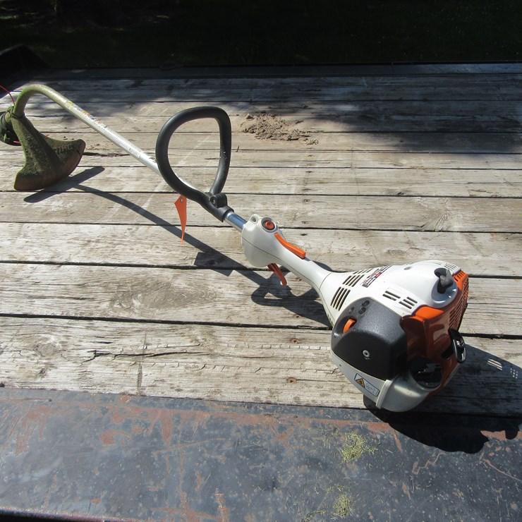 #8807 • STIHL FS 40C String Trimer