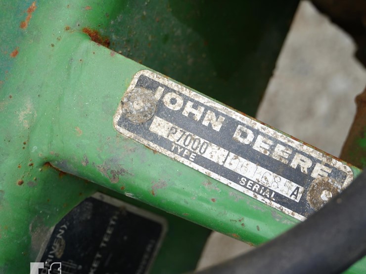 john-deere-7000-image-28