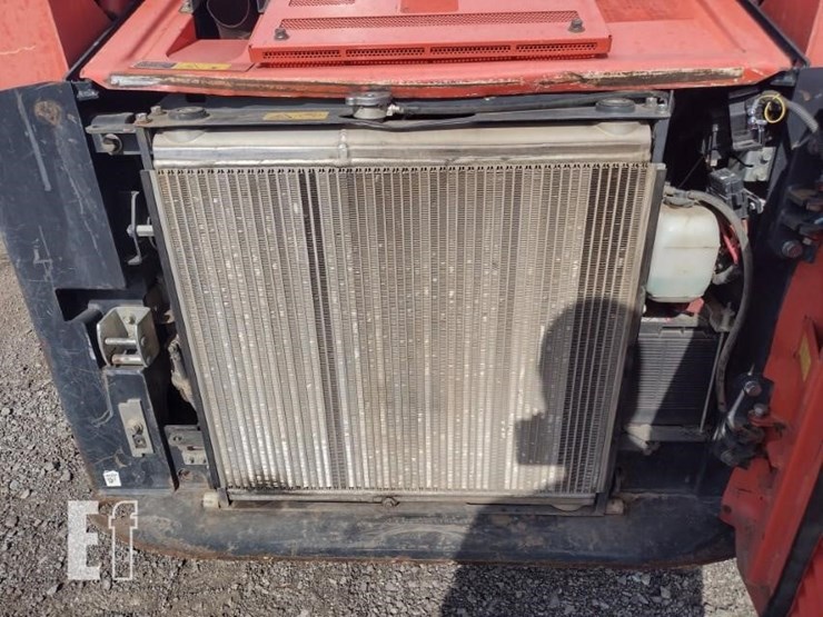 kubota-svl65-2-image-36
