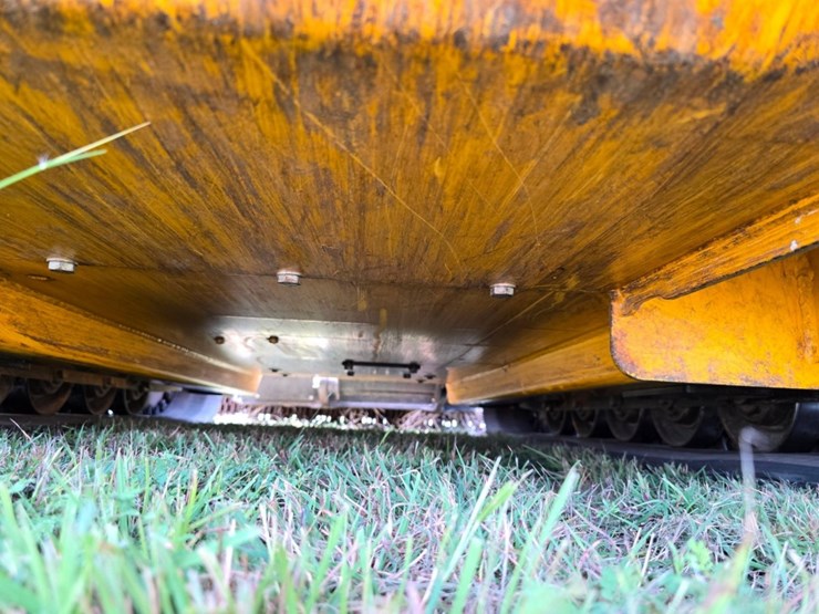 2022-jcb-3ts-8t-image-35