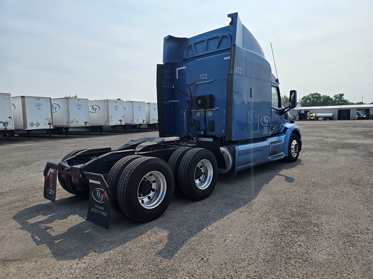 2019-peterbilt-579-image-24