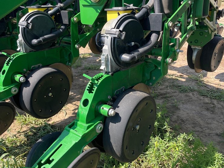 2012-john-deere-1790-image-50