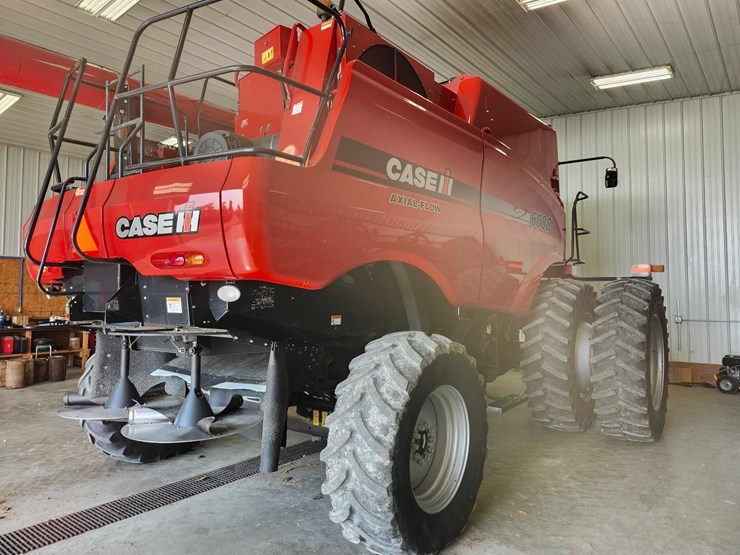 2009-case-ih-6088-image-13