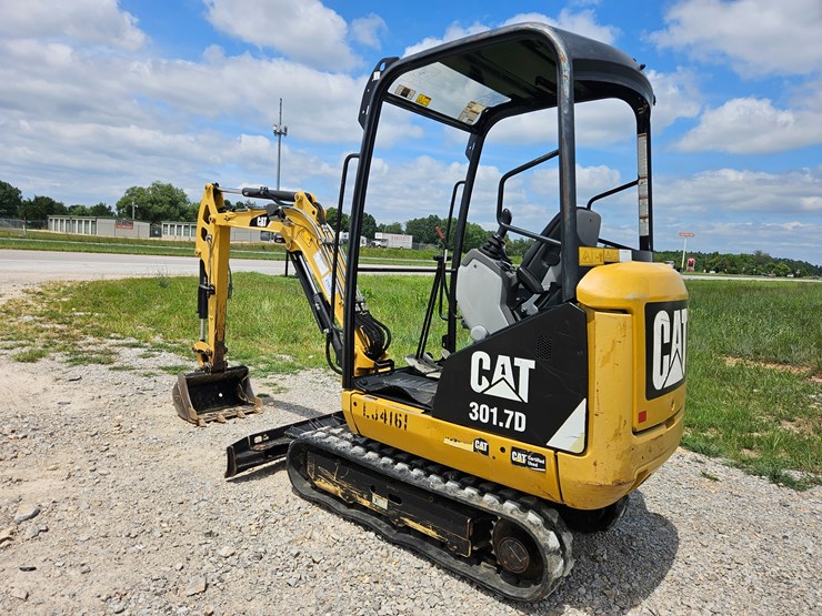 caterpillar-301.7-image-9