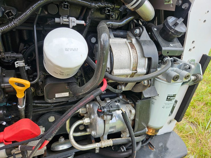 2021-bobcat-t770-image-30