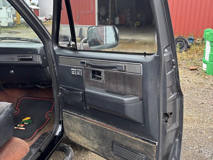 1984-chevrolet-silverado-20-image-10