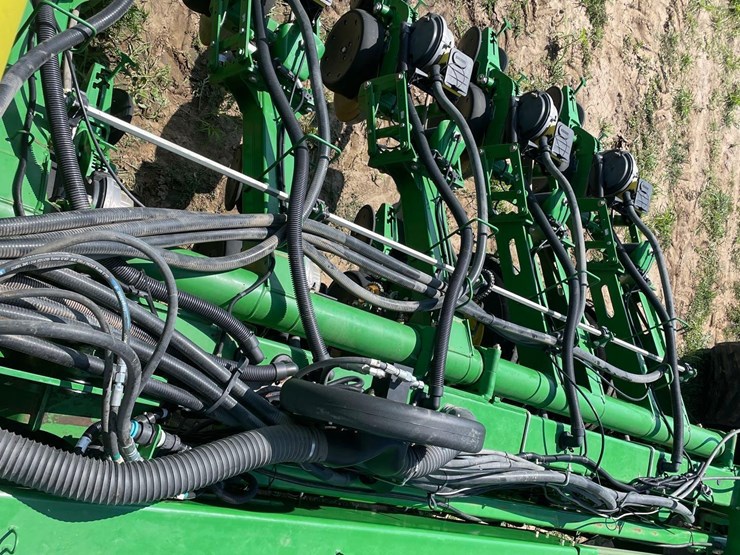 2012-john-deere-1790-image-86