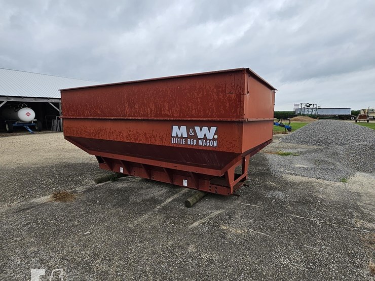 m&w-little-red-wagon-image-1