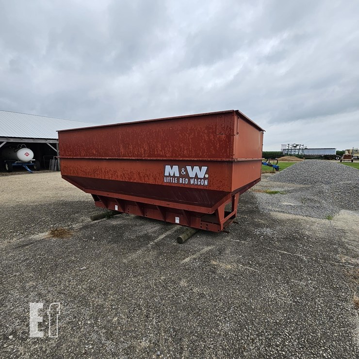 M&W LITTLE RED WAGON