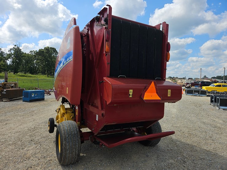 2015-new-holland-460-image-5