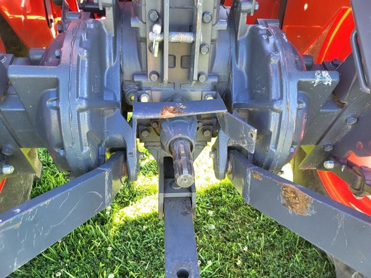 2016-kubota-mx5200-image-22