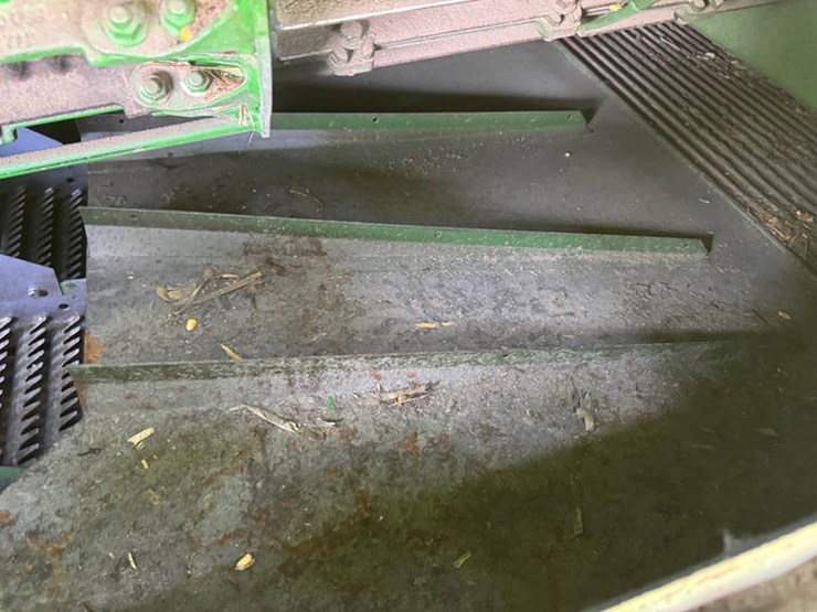 2010-john-deere-2010-image-82