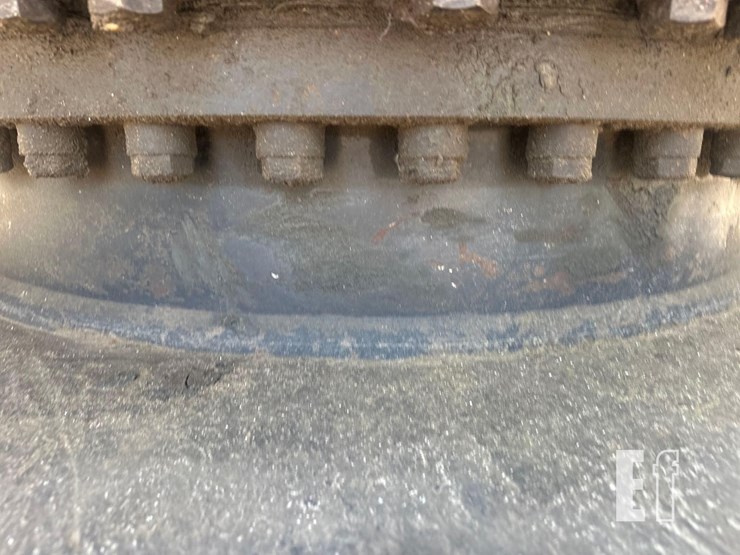 2015-caterpillar-335f-lcr-image-11