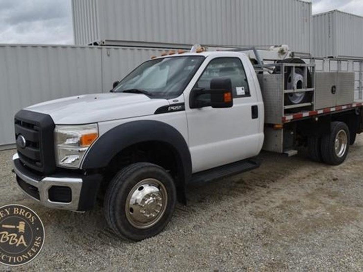 2013-ford-f550-image-1