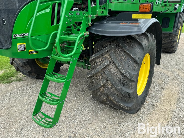 2021-john-deere-f4365-image-10