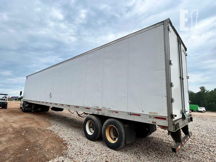 2010-utility-van-image-2