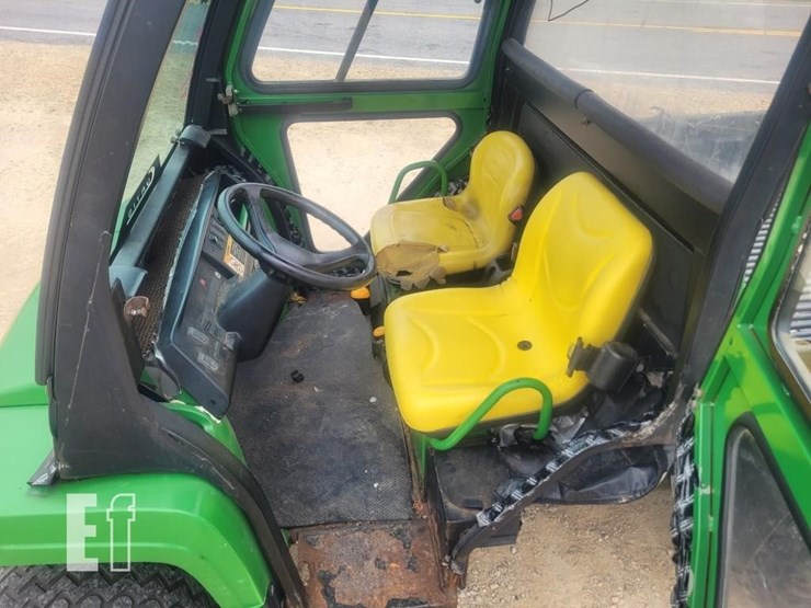 john-deere-gator-image-11