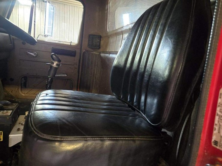 1981-international-f2674-tandem-axle-grain-truck-w/tag-axle*updated-8/4/25*-image-27