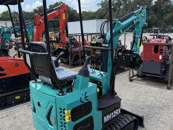 #112-•-cfg-industrial-mini-excavator-image-3